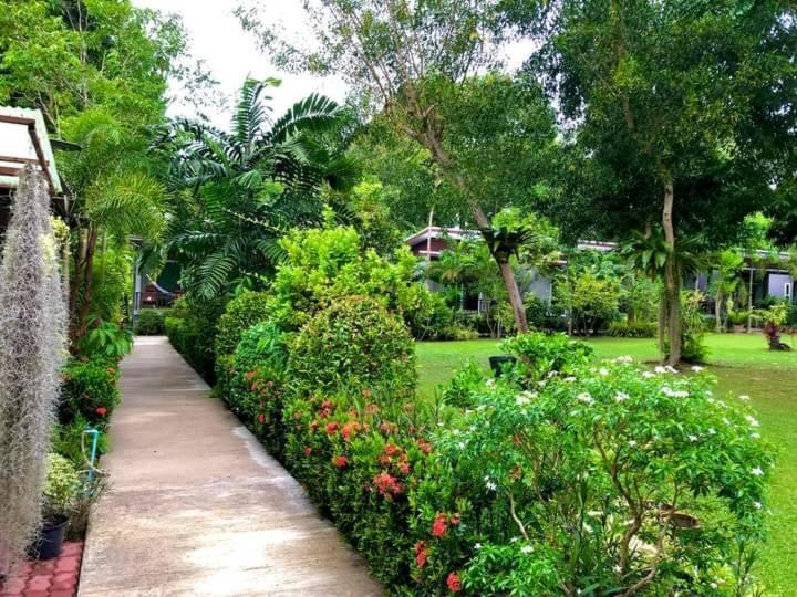 Pana Long Beach Resort - Sha Plus Ko Lanta المظهر الخارجي الصورة